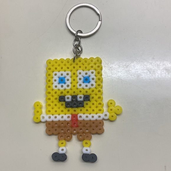 🌸 New Homemade SpongeBob Pearler bead keychain - Picture 4 of 6